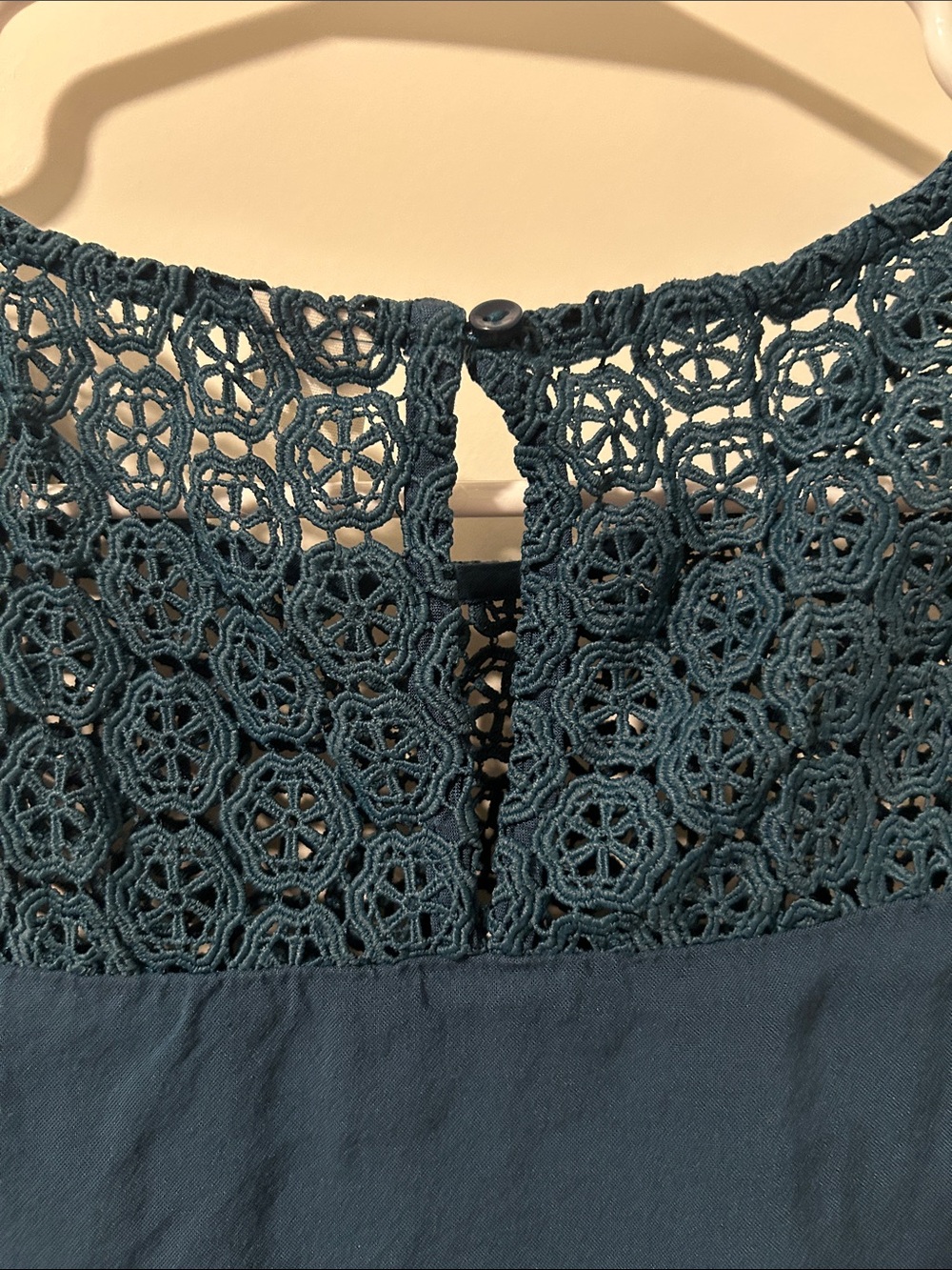 Old Navy Teal Crochet-Yoke Sleeveless Shirt - Picture 9 of 9